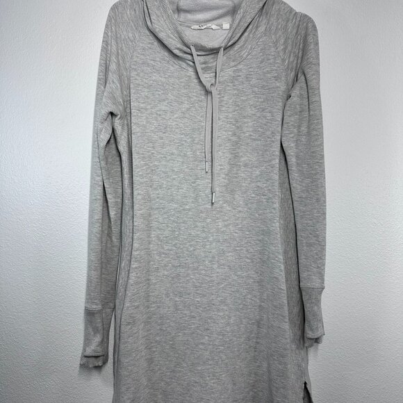 ATHLETA Oversized Light Grey Hooded Tunic Pullover Thumb Whole Size Small GUC - Picture 1 of 5